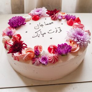 kd 3 300x300 - کیک تولد خامه ای تزئئین گل