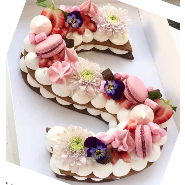 کیک سابله حروف S با گل