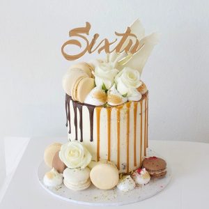 deliciousbysara 10 300x300 - سفارش کیک تولد کاراملی با ماکارون