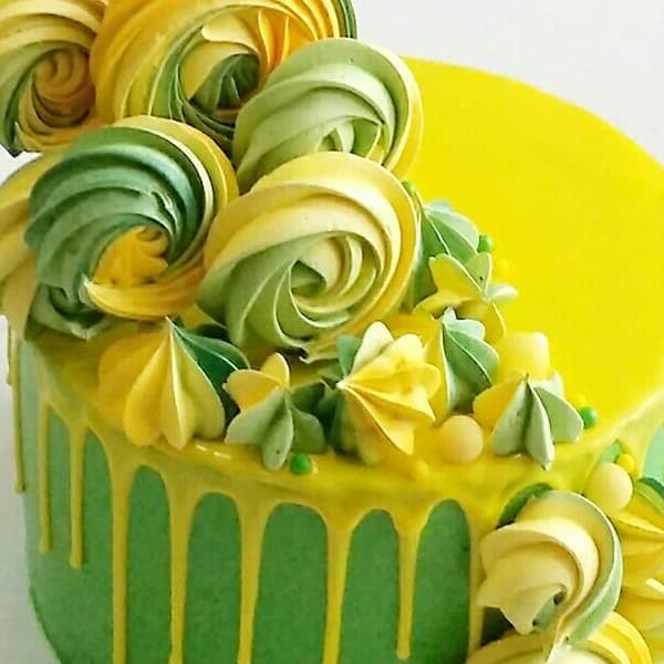 imfalji 60 600x600 - سفارش کیک تولد خامه ای تم سبز و زرد